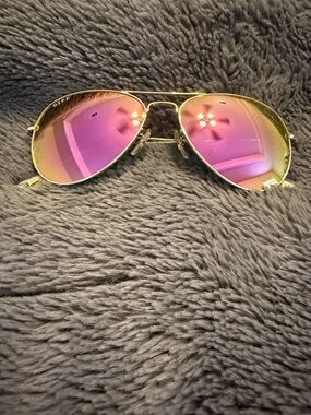Diff Gold Aviator Sunglasses with Pink Mirrored Lenses - Women Accessories